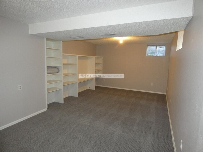 Building Photo - 7576 Matai Ct