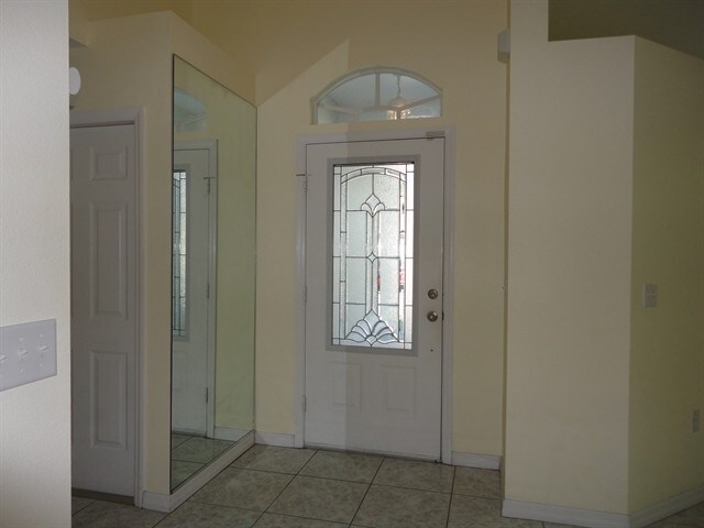 Building Photo - 7821 Floradora Dr