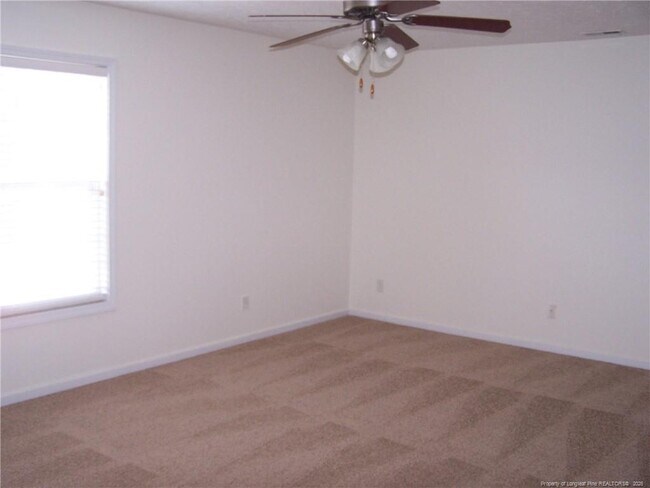 Building Photo - 1753 Cherrypoint Dr