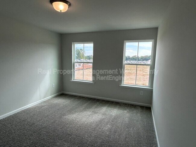 Building Photo - 381 Fosterton Cottage Wy