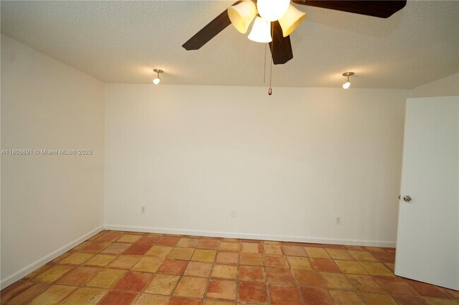 Building Photo - 15402 SW 85th Terrace