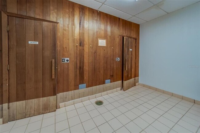 Building Photo - 675 S Gulfview Blvd