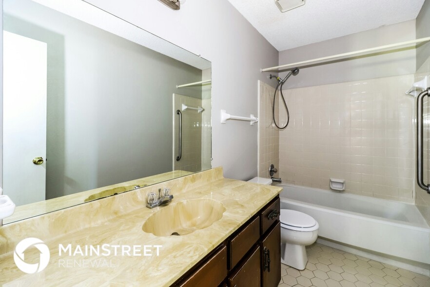 Building Photo - 4475 Window Dr