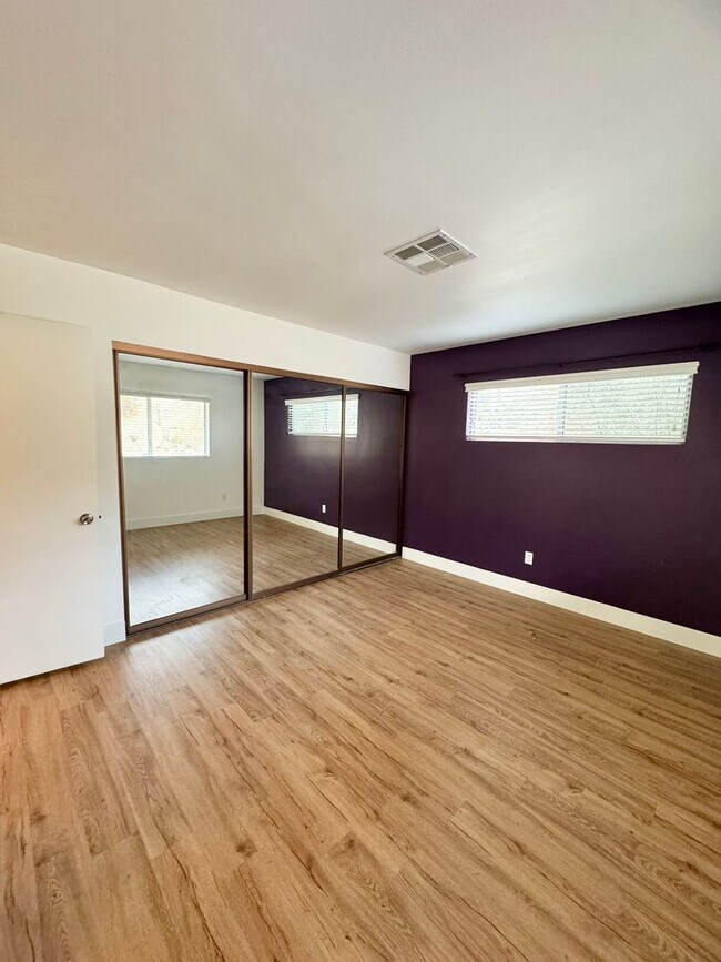 Building Photo - COMING SOON 3 bedroom 1.5 bathroom with amazing views of Morongo Valley