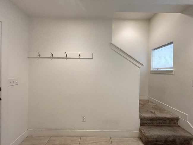 Building Photo - 3883 Komenda Ct