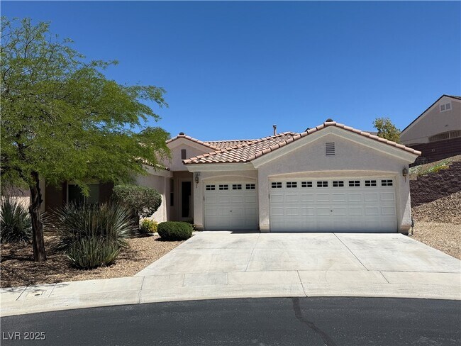 Primary Photo - 1066 Otto Ridge Ct