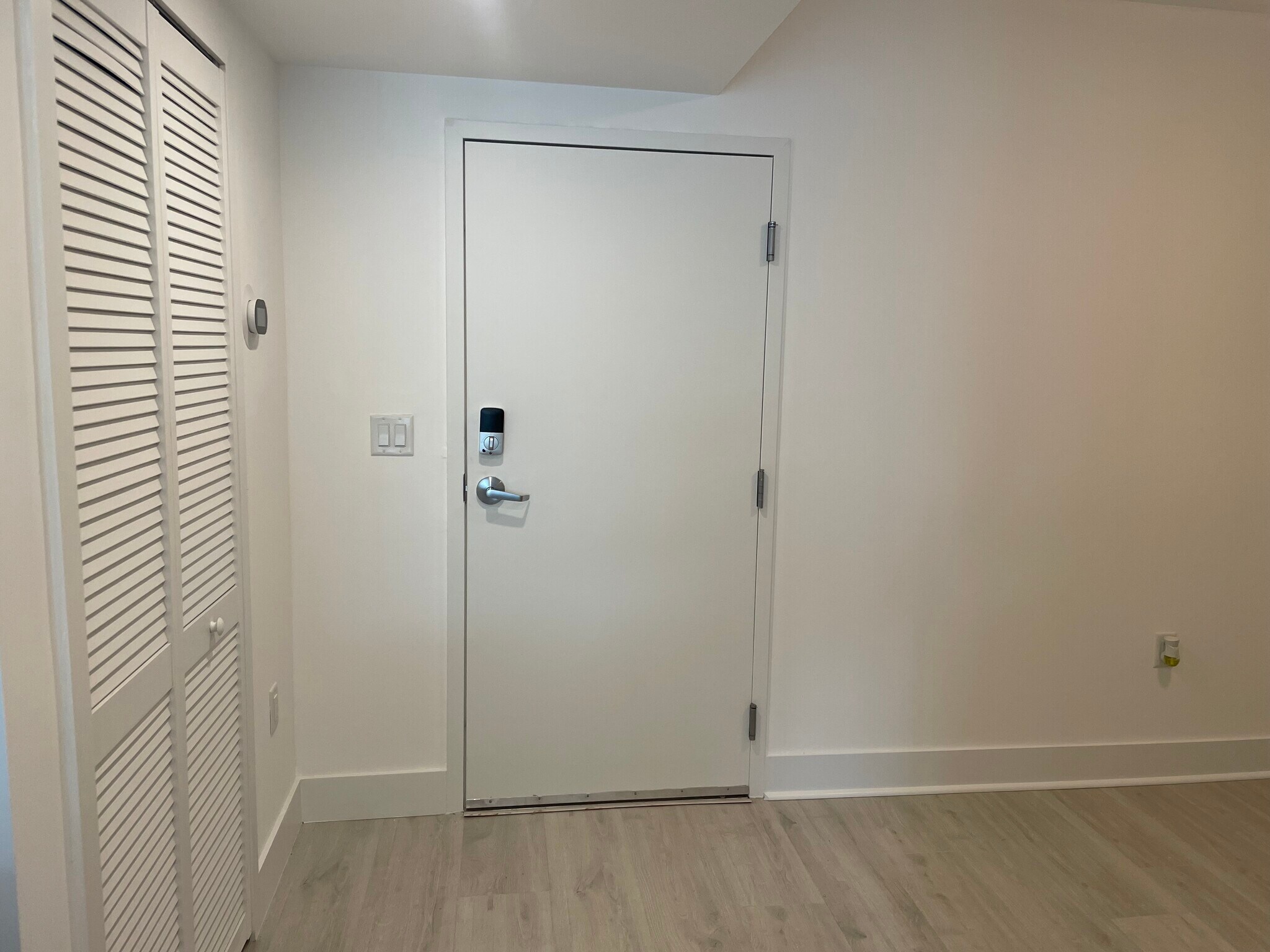 Unit Entrance - 13800 Highland Dr