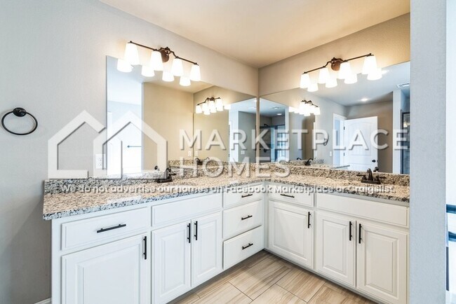 Building Photo - 550 Timber Ridge St