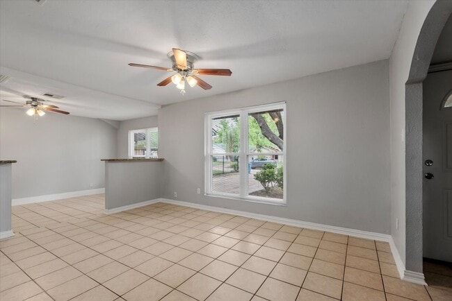 Building Photo - 1935 Barnsley Ln