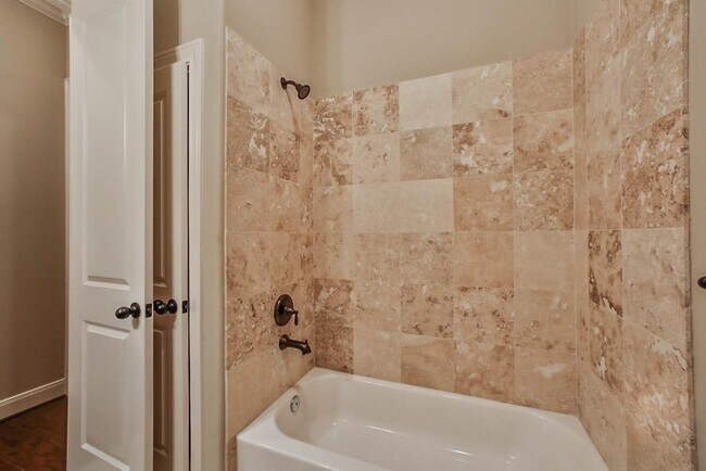 Building Photo - 11005 Upland River Dr