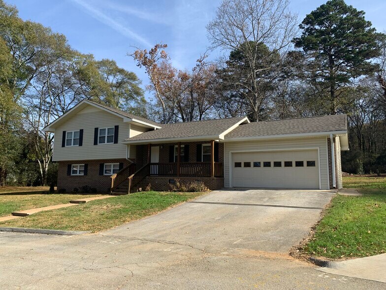 Building Photo - 3085 Speicher Cir