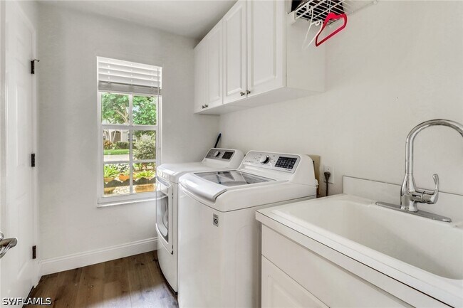 Building Photo - 6984 Burnt Sienna Cir