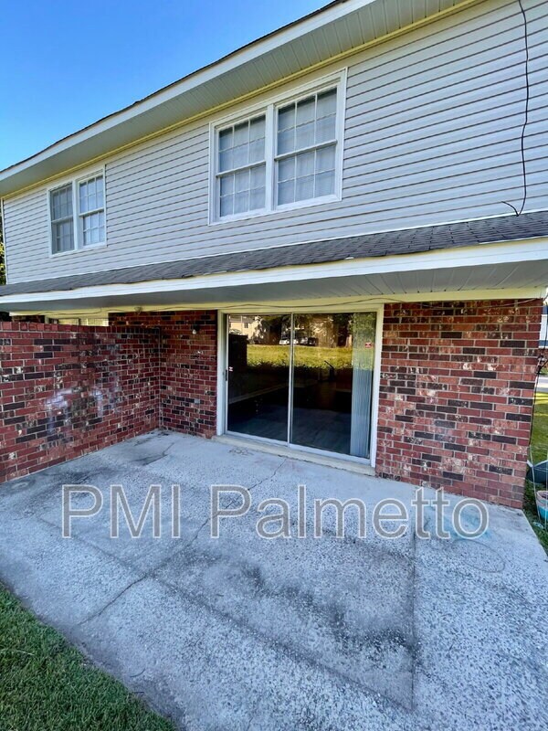 Building Photo - 718 Augusta St