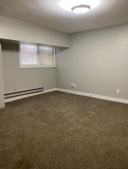 Building Photo - 2709 Hampshire Rd