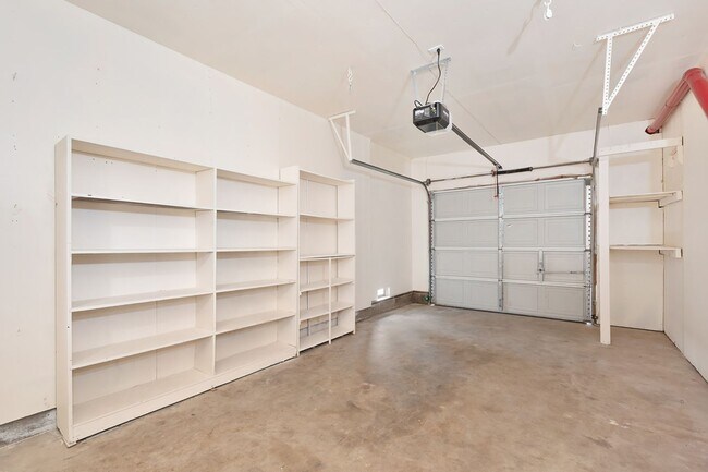 Building Photo - 5691 Cutler Ct