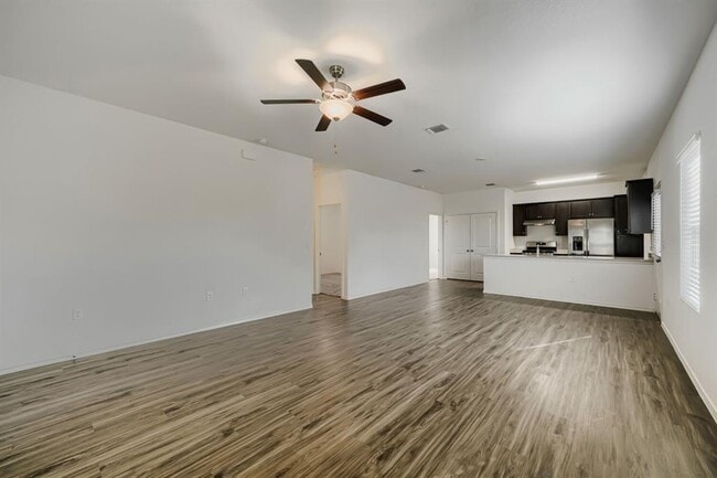 Building Photo - 7001 Tonka Ln