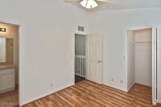 Building Photo - 10100 Poppy Hill Dr