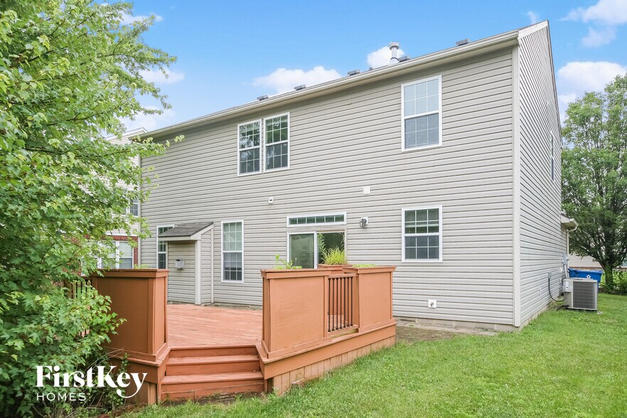 Building Photo - 13858 Ellsworth Ln