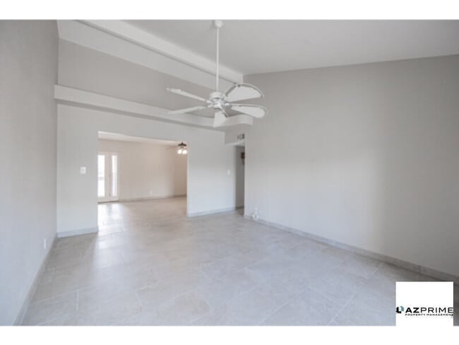 Building Photo - A Radiant 3/2 Gem in MesaWhere Comfort Mee...