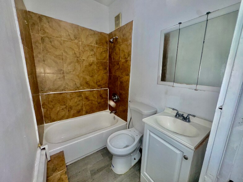 Building Photo - 20 S Huntington Ave