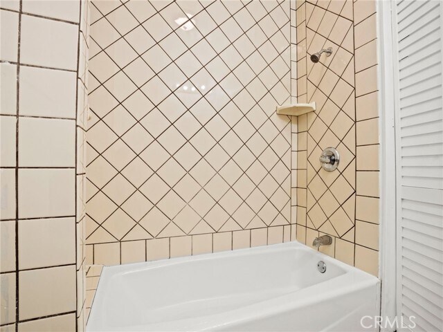 Building Photo - 354 Chestnut Ave