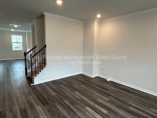 Building Photo - 1041 Shoreside Dr