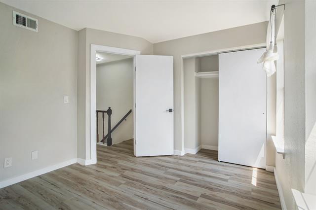 Building Photo - 618 W Collins St