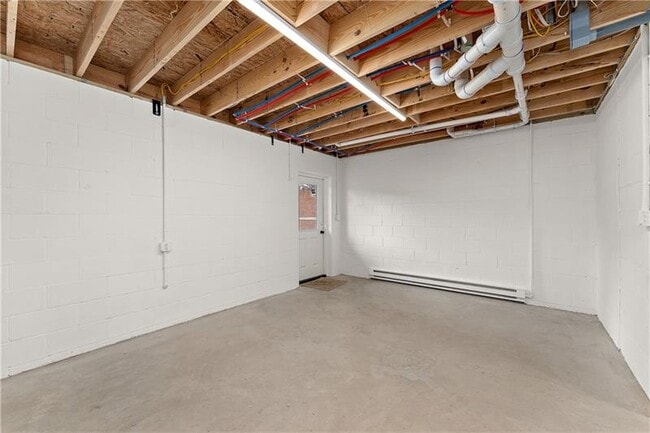 Building Photo - 379 Beaver St