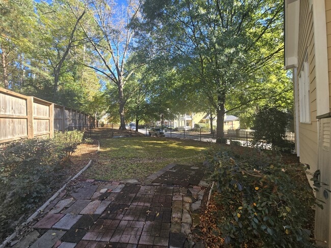 Building Photo - 112 Magnolia Blossom Way