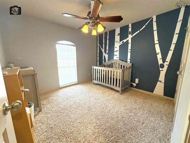 Building Photo - 4801 Shenandoah Dr