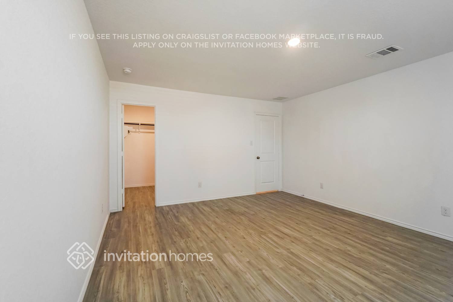 Building Photo - 10539 McClintock Dr