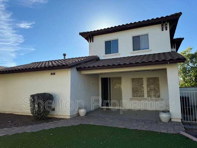 Building Photo - 20900 W Hamilton St