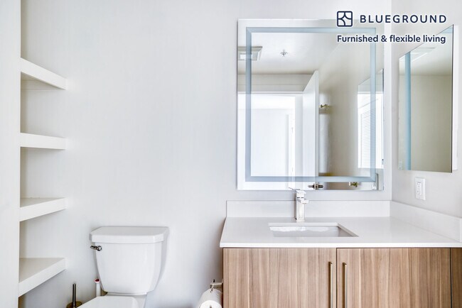 Building Photo - 447 17th St