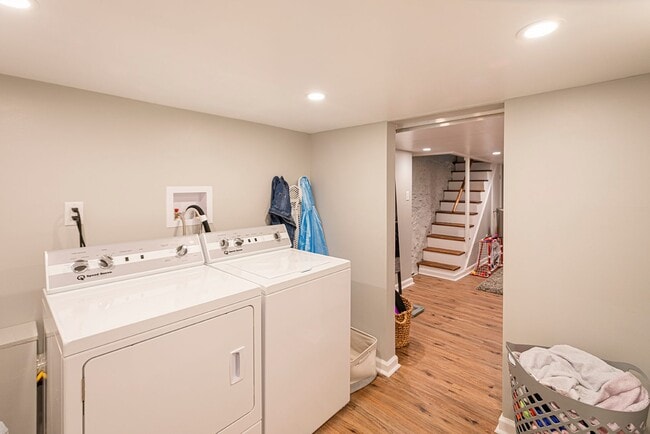 Building Photo - Fitler Square Three Bed Home