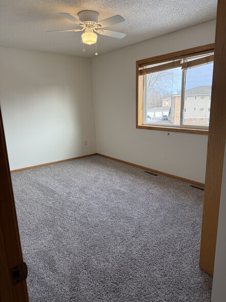 Building Photo - 5293 Manchester Dr