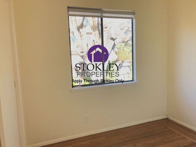 Building Photo - Stokley Properties Presents - 118 Hall Ln ...