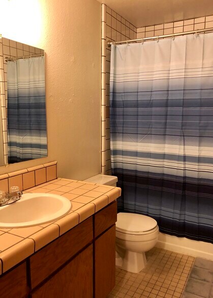 Building Photo - 7163 Chico Way NW