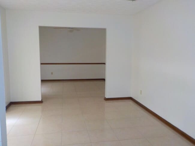 Building Photo - 2452 Ridgecrest Ave