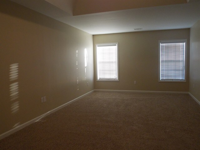 Building Photo - 4 Plum Orchard Ct