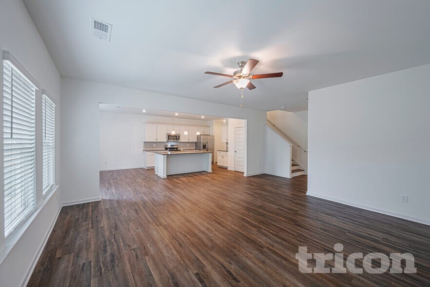 Building Photo - 121 Chapel Meadow Ln SW