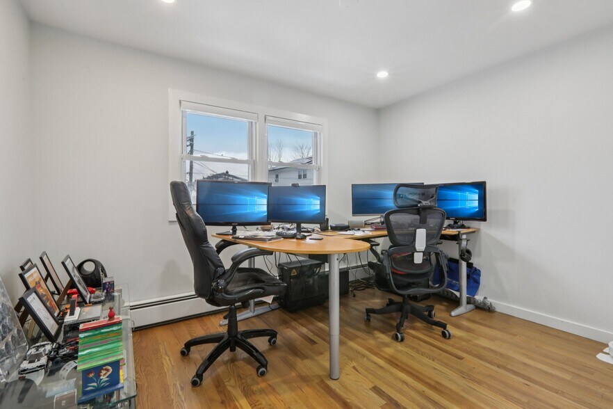 Building Photo - 10 Millo Pl