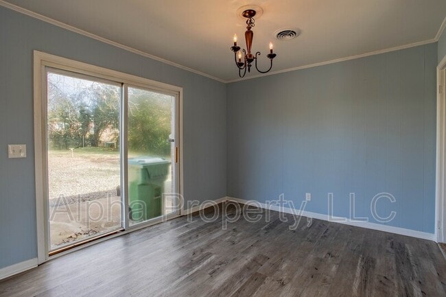 Building Photo - 105 Shadecrest Dr