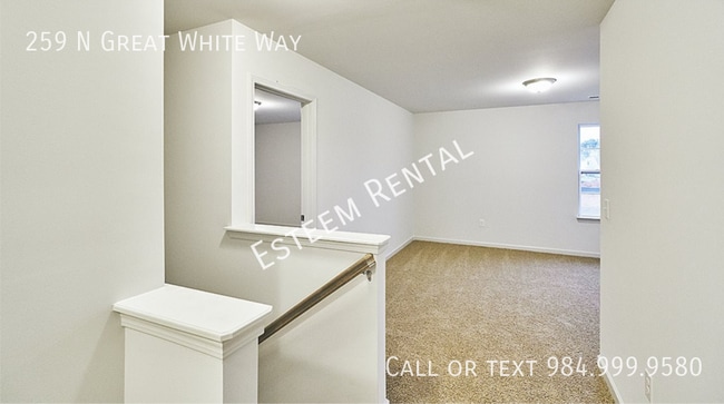 Building Photo - 259 N Great White Way