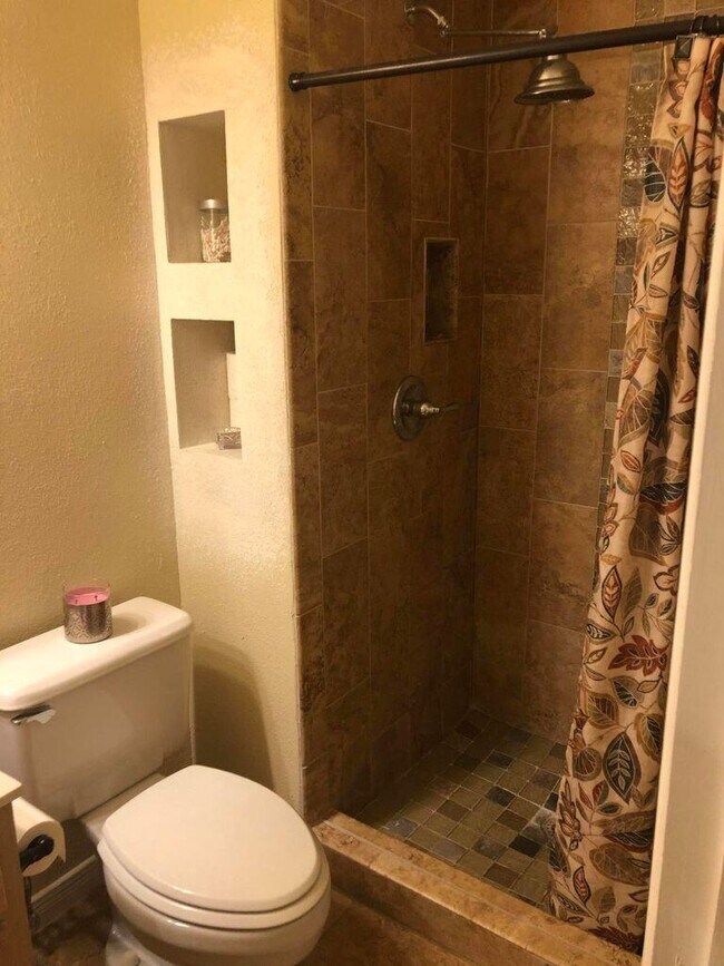 Building Photo - 6412 Brisa Del Mar Dr