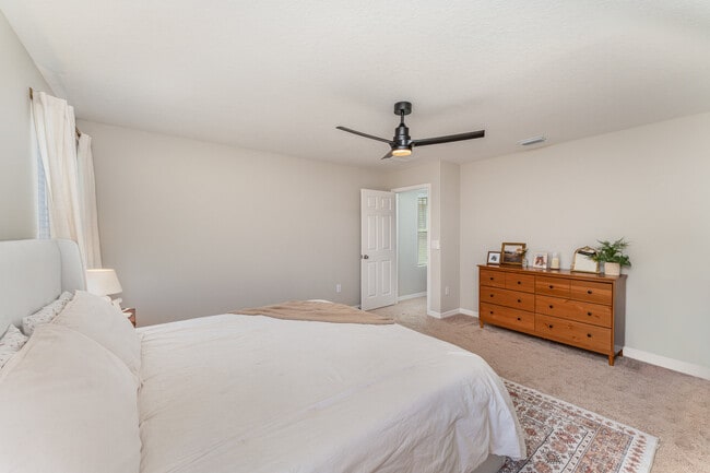 Building Photo - 12970 Pasture Wds Pl