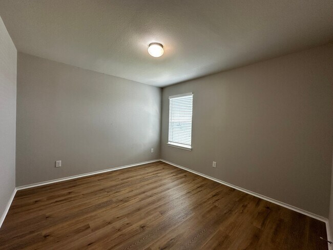 Building Photo - 23330 Briarstone Hbr Trl