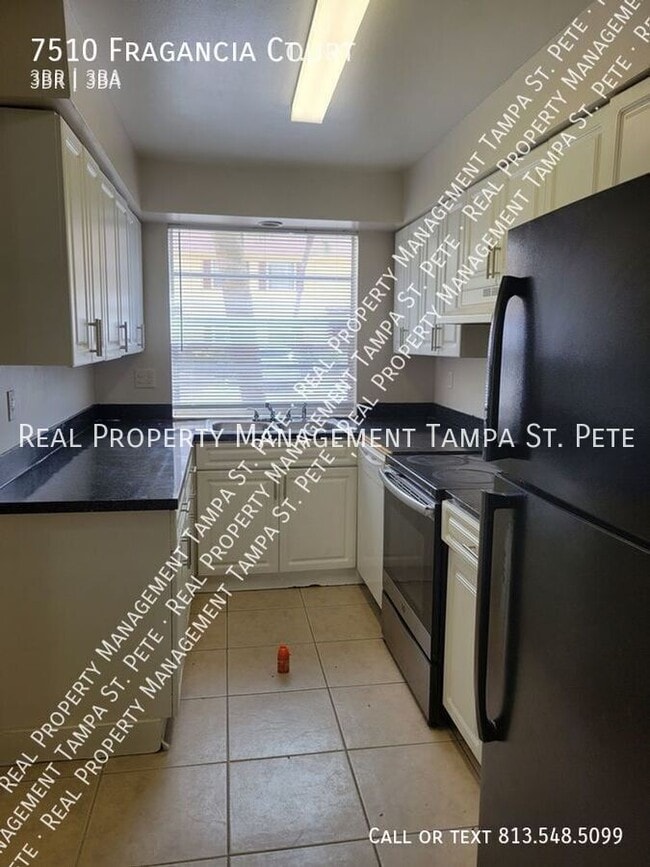 Building Photo - 7510 Fragancia Ct