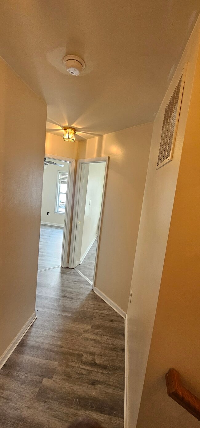 Building Photo - 9 E Calabash Ct