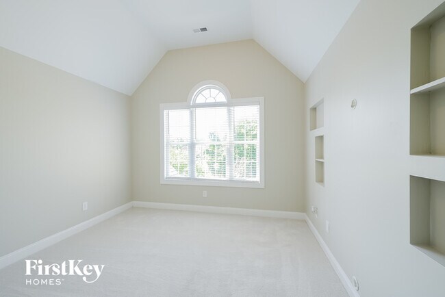 Building Photo - 2373 Topaz Ln