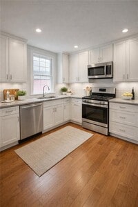 Building Photo - 424-424 Benefit St